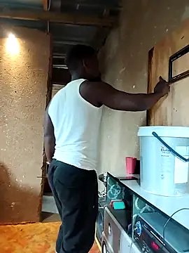 Snapshot of Chocolate_factory_man chatting on November 24, 2025, 8:03 am Chocolate factory man online show from November 24, 2025, 8:03 am