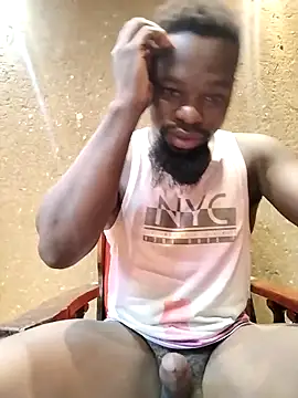 Snapshot of Chocolate_factory_man chatting on December 18, 2025, 4:40 am Chocolate factory man online show from December 18, 2025, 4:40 am