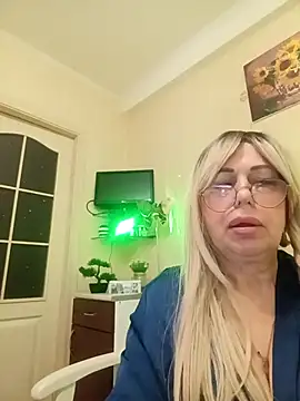 SusieNoreen online show from October 10, 2025, 12:53 am