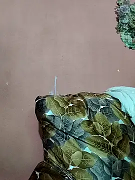 Snapshot of Indian_Carolina chatting on February 27, 2025, 8:17 am Indian Carolina online show from February 27, 2025, 8:17 am