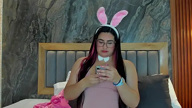 BellaPeers  online show from October 31, 2025, 11:44 am