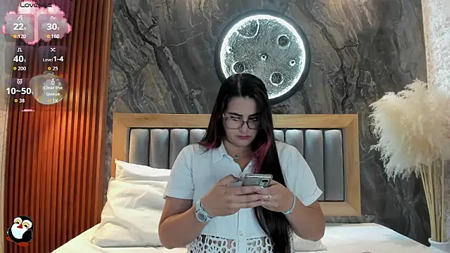 BellaPeers  online show from March 9, 2026, 12:09 pm