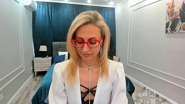 MuseOfStage online show from February 26, 2025, 11:41 am