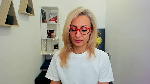 MuseOfStage online show from March 14, 2025, 11:34 am