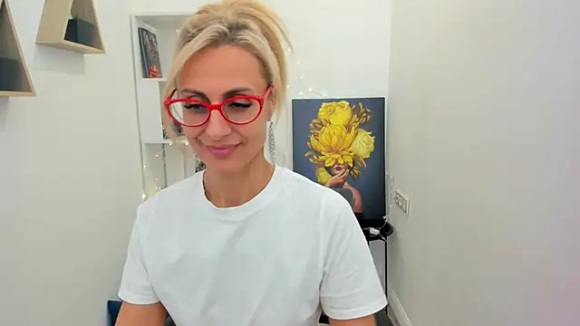 MuseOfStage online show from March 20, 2025, 2:32 pm