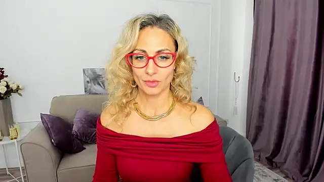 MuseOfStage online show from November 26, 2025, 11:44 am