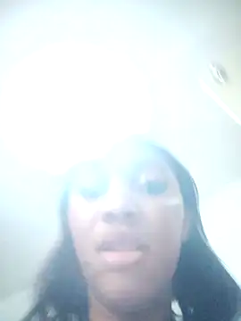 Shria107 online show from November 30, 2025, 9:08 pm