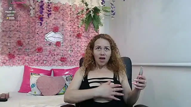 BLONDE SEXYHOT online show from January 25, 2025, 5:29 am