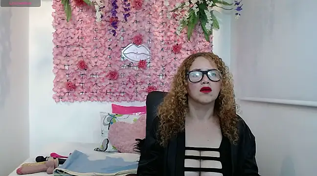 BLONDE SEXYHOT online show from January 31, 2025, 3:52 am