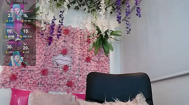 BLONDE SEXYHOT online show from March 4, 2025, 5:11 am