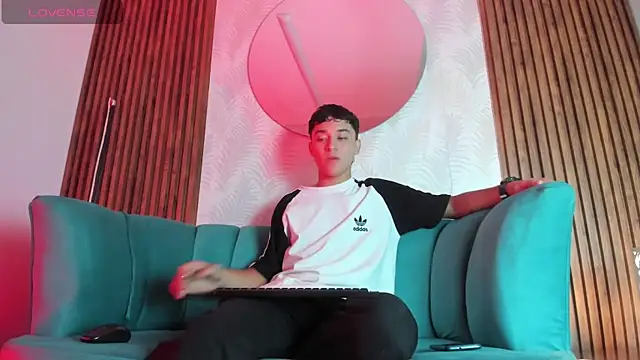 Austin Cardieff online show from February 15, 2025, 12:11 pm