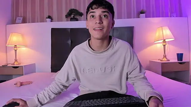 Austin Cardieff online show from March 11, 2025, 3:16 am