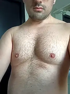 pisellinodurissimo online show from March 9, 2026, 1:04 pm