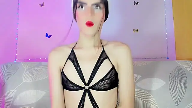Snapshot of TatiGil chatting on May 22, 2026, 7:41 pm TatiGil online show from May 22, 2026, 7:41 pm