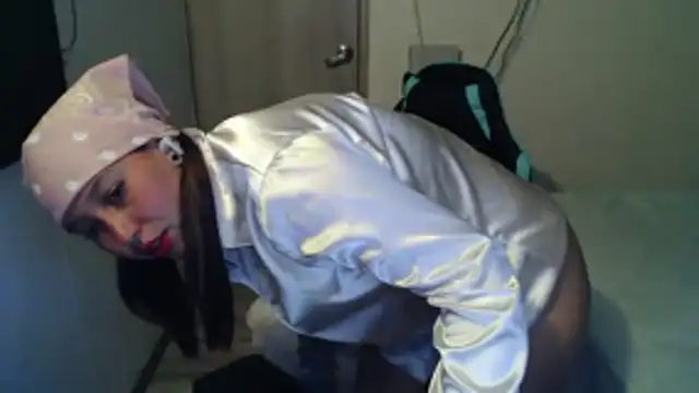 Skarlet Adams28 online show from November 24, 2025, 8:19 pm