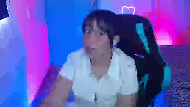 Skarlet Adams28 online show from March 24, 2026, 8:14 pm