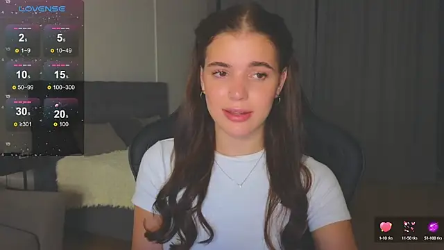 Snapshot of adrianawow1 chatting on September 16, 2025, 9:16 pm adrianawow1 online show from September 16, 2025, 9:16 pm