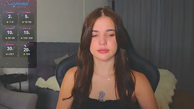 Snapshot of adrianawow1 chatting on October 3, 2025, 1:13 am adrianawow1 online show from October 3, 2025, 1:13 am