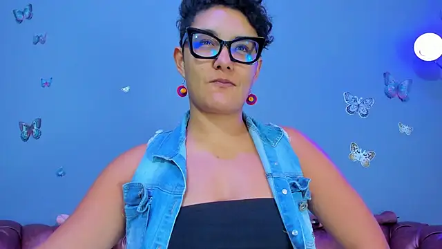 Kaira mosse online show from January 16, 2026, 11:47 am