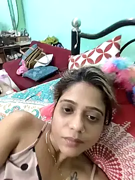 Snapshot of Somee77 chatting on February 5, 2025, 10:12 pm Somee77 online show from February 5, 2025, 10:12 pm