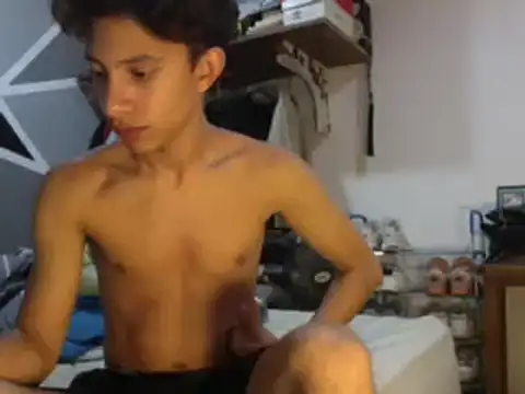 ferchitibellako online show from December 15, 2024, 5:02 am