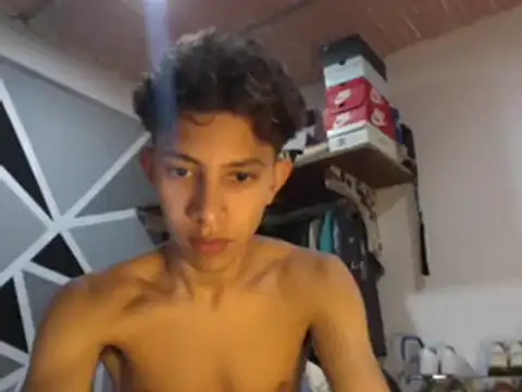 ferchitibellako online show from December 31, 2024, 1:26 am