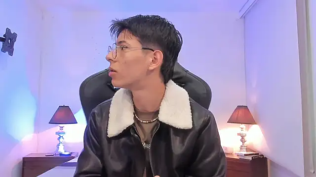 alexandersawyer online show from November 26, 2025, 12:39 pm