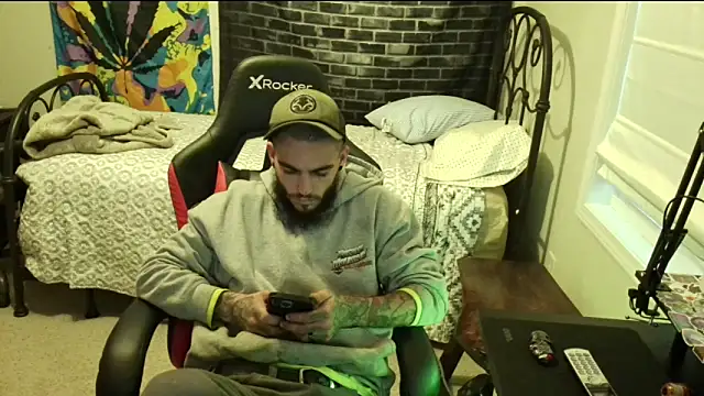 XMeF10 online show from January 14, 2025, 9:51 pm