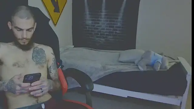 XMeF10 online show from March 17, 2025, 1:46 am