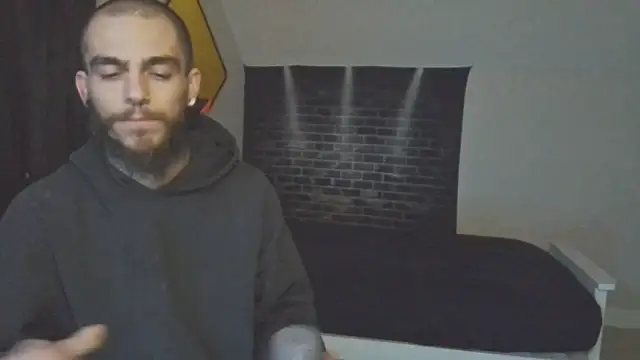 XMeF10 online show from March 18, 2025, 5:41 am