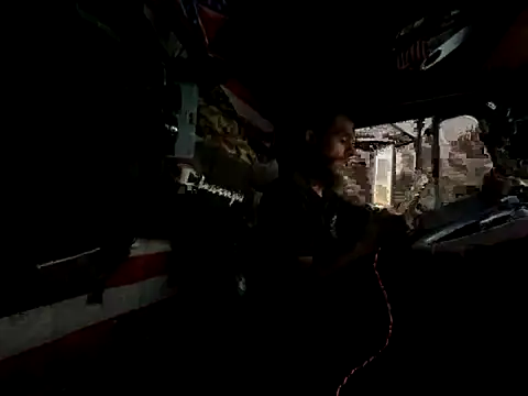 XMeF10 online show from November 5, 2025, 10:21 pm