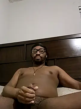 Snapshot of Hotcock100 chatting on May 8, 2026, 4:51 am Hotcock100 online show from May 8, 2026, 4:51 am