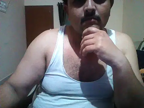 Snapshot of Akhil3290 chatting on May 13, 2026, 6:05 pm Akhil3290 online show from May 13, 2026, 6:05 pm