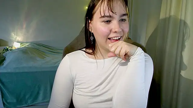 Snapshot of Rosie_Nana chatting on December 10, 2024, 4:38 pm Rosie Nana online show from December 10, 2024, 4:38 pm