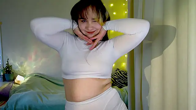 Snapshot of Rosie_Nana chatting on December 23, 2024, 1:03 pm Rosie Nana online show from December 23, 2024, 1:03 pm