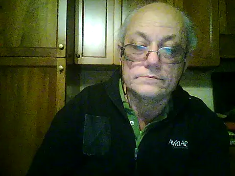 Snapshot of gianbragallini chatting on November 26, 2025, 10:00 pm gianbragallini online show from November 26, 2025, 10:00 pm
