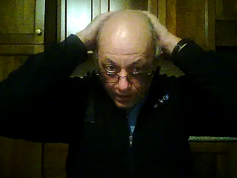 Snapshot of gianbragallini chatting on February 3, 2026, 10:48 pm gianbragallini online show from February 3, 2026, 10:48 pm