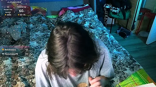 Ruyjin Choi online show from December 27, 2024, 5:26 pm