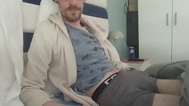 passif520 online show from April 24, 2026, 11:34 am