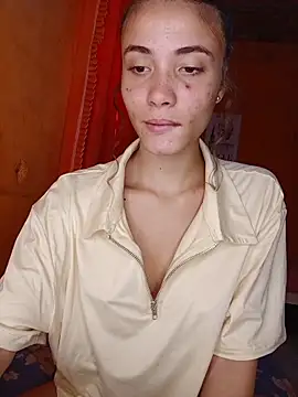 Snapshot of HelenHoltz chatting on May 5, 2026, 2:47 pm HelenHoltz online show from May 5, 2026, 2:47 pm