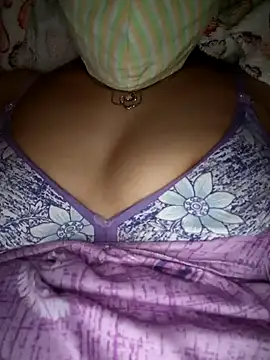 Snapshot of Avantika19 chatting on January 7, 2025, 8:24 am Avantika19 online show from January 7, 2025, 8:24 am