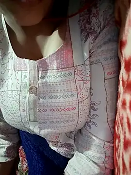 Snapshot of Avantika19 chatting on March 1, 2025, 9:40 am Avantika19 online show from March 1, 2025, 9:40 am