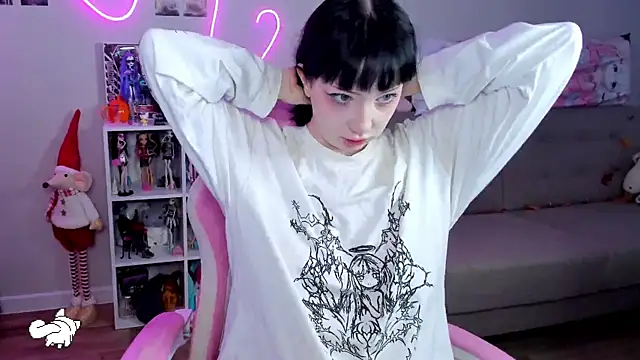 SweetieMollyy online show from November 19, 2025, 8:36 am