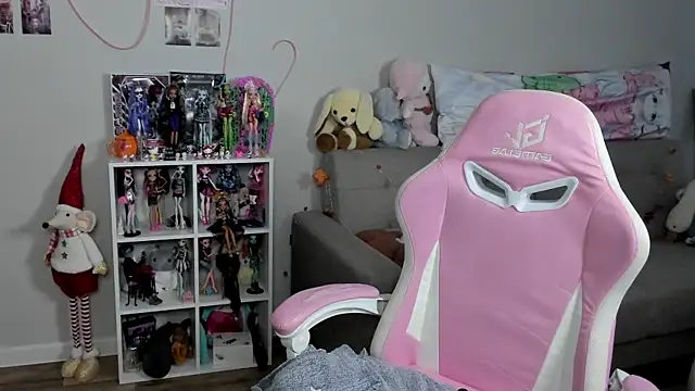 SweetieMollyy online show from November 21, 2025, 10:03 am