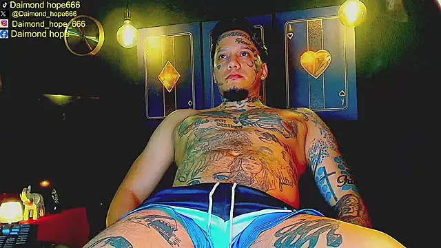 Snapshot of daimond_hope666 chatting on December 15, 2025, 8:46 pm daimond hope666 online show from December 15, 2025, 8:46 pm