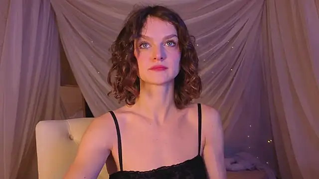 Soo dreamy online show from November 30, 2025, 1:20 am