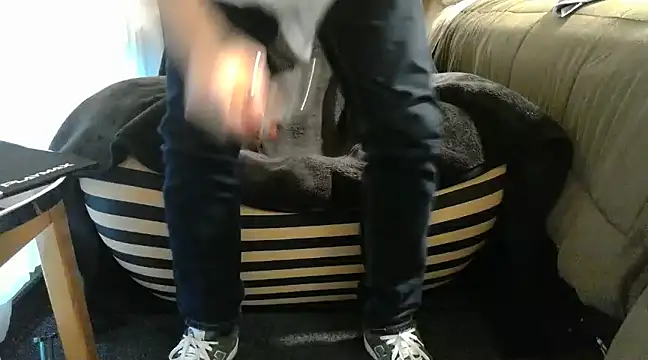 Snapshot of ChunkyMonkey007 chatting on December 2, 2024, 6:41 am ChunkyMonkey007 online show from December 2, 2024, 6:41 am