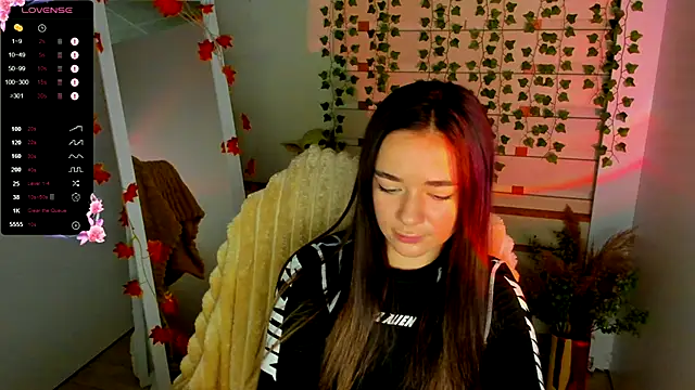 Bella XO online show from October 10, 2025, 7:18 am