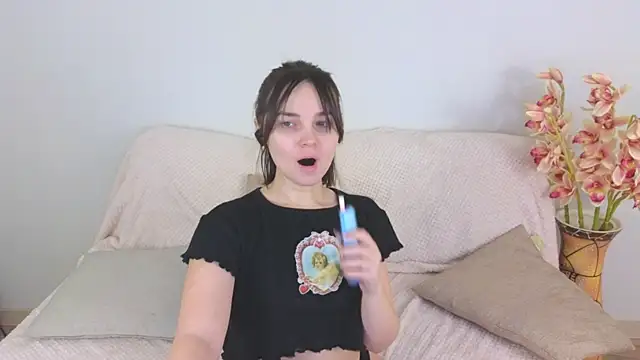 Ellie Sunset online show from January 14, 2025, 8:41 am