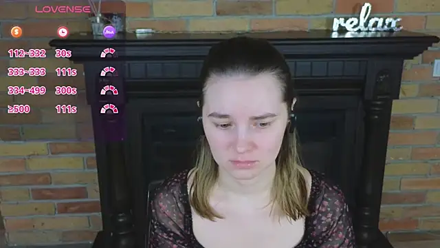 Ellie Sunset online show from April 13, 2026, 8:20 am